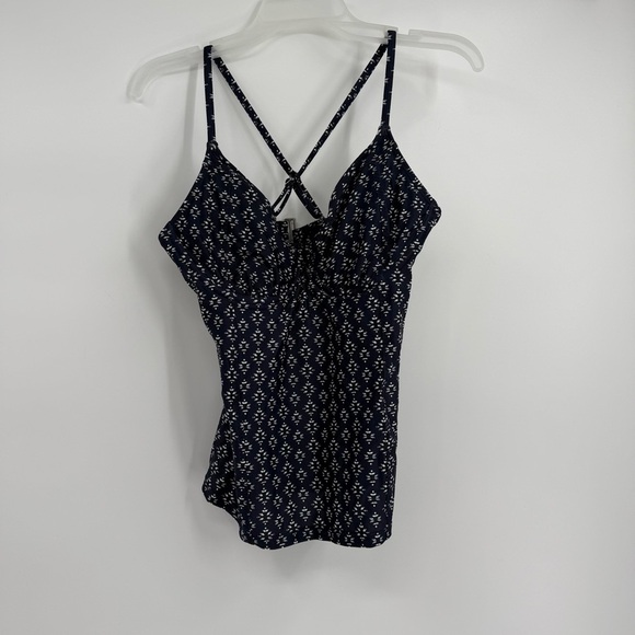 Athleta Tankini Top Size 36 D/DD Underwire Navy Blue White Geo Print back cutout - Picture 6 of 6